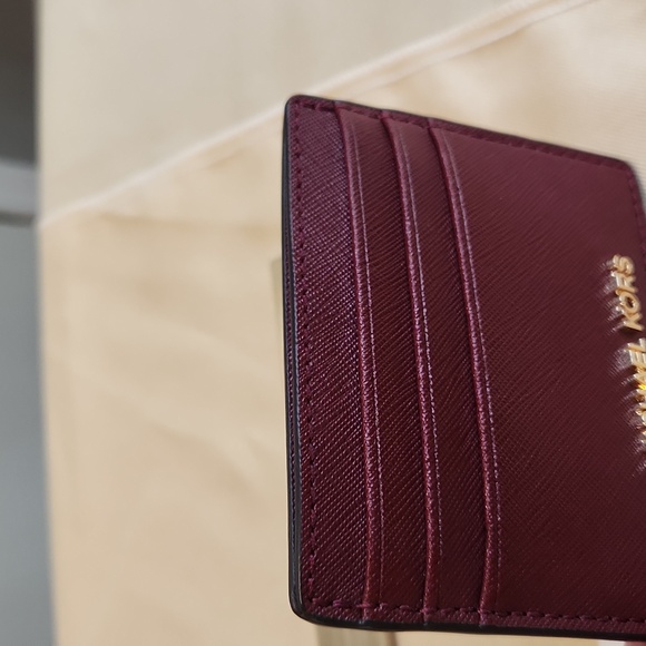 Michael Kors Safiano Leather Card & ID Holder - Picture 8 of 8